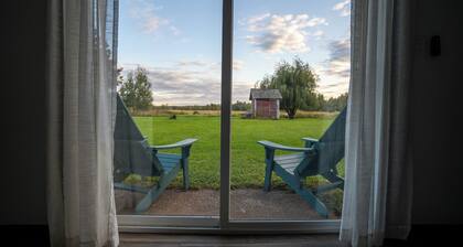 Peaceful 3-bedroom country house with AC near Ladysmith