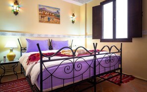 1 غرفة نوم وسرير سفر وواي فاي مجانًا وملاءات أسرّة