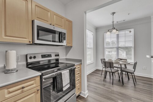 King 3BR Suite Mins to Downtown Raleigh