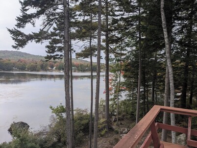 Picturesque 9 bedroom waterfront getaway on Highland lake.