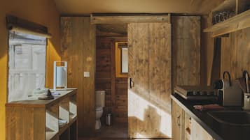 Comfort Cabin | Living area