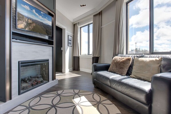 Apartment | Wohnbereich | Kamin