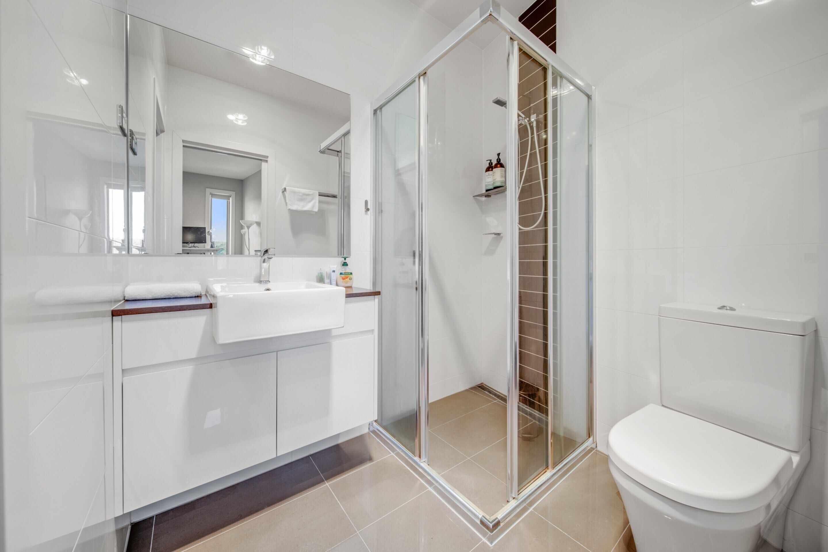 Apartment | Bathroom | Towels