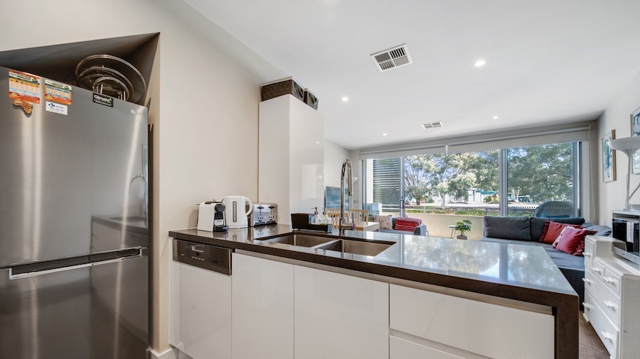 Tranquil Apartment in Green, Well Connected Suburb