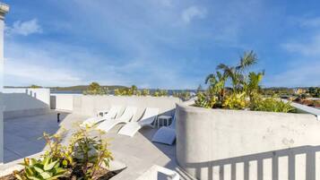 Apartment | Terrace/patio