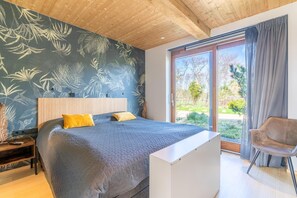 Villa | 3 bedrooms, individually furnished, iron/ironing board