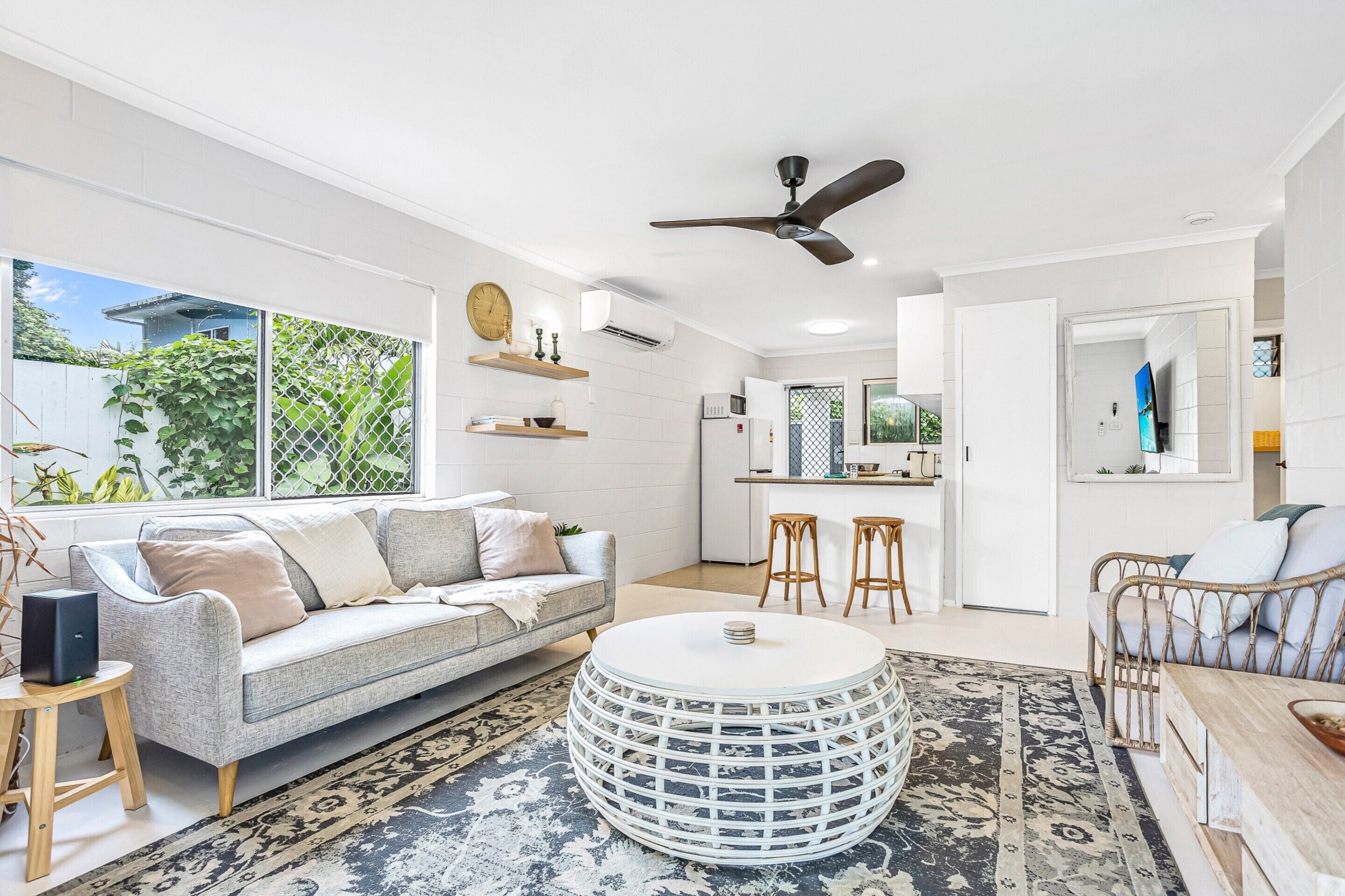 Apartment | Living room