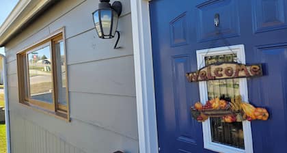 King Bed âą Furnished 2BR Near Rushmore Crossing âą Close to Sturgis & Deadwood