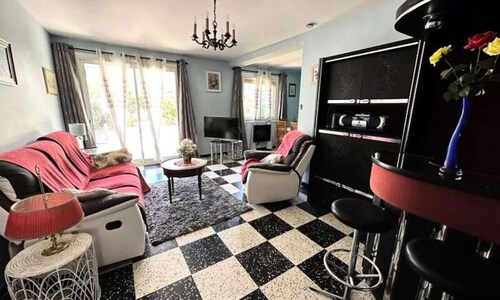 Apartment for 4 People With Beautiful Terrace, a Stone's Throw From the sea
