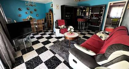 Apartment for 4 People With Beautiful Terrace, a Stone's Throw From the sea