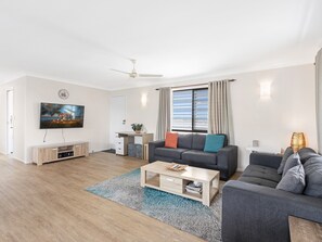 Apartment | Living area