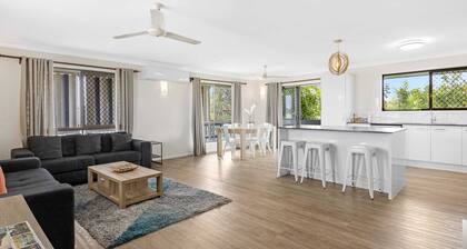 Spacious 3-bed Home With Large Balcony