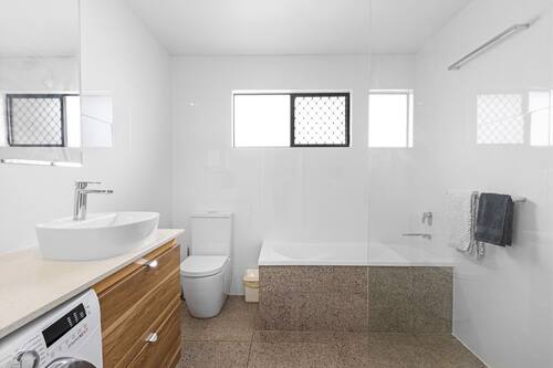 Apartment | Bathroom