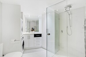 Apartment | Bathroom