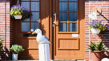 Apartment | Reception