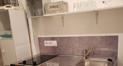 Room with independent access and kitchenette