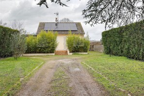 Unclassified image, 4 of 36, button - Holiday Home 'Ilostou' with Private Terrace, Garden and Wi-Fi (rivière)