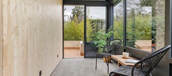 Holiday Home 'Ilostou' with Private Terrace, Garden and Wi-Fi