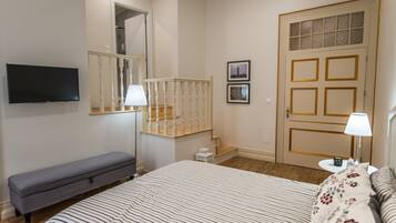 Internet, bed sheets