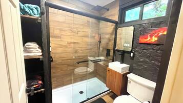 Dusche, Handtücher, Seife, Toilettenpapier