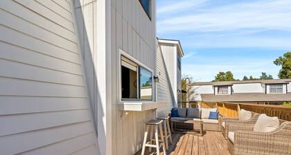 NEW Bluebird Game Day Condo!