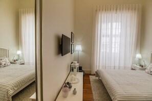 Acceso a internet y ropa de cama 