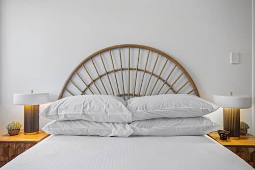 Apartment | 2 bedrooms, iron/ironing board, bed sheets