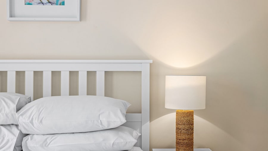 Albion Convenient Hideaway With Parking & Balcony