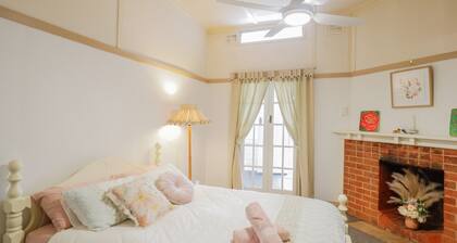 Cosy 3-bed Home With Fireplace & Outdoor BBQ