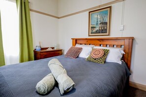 Apartment | 3 Schlafzimmer, laptopgeeigneter Arbeitsplatz, Bügeleisen/Bügelbrett