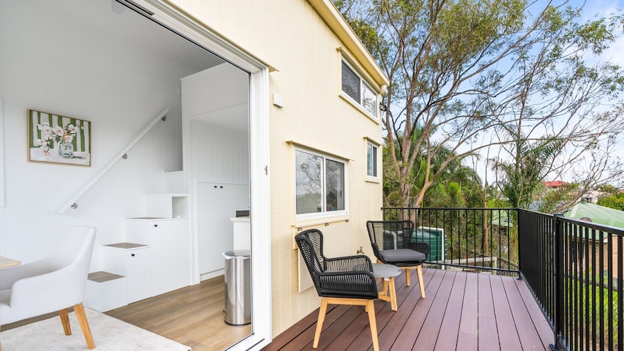 Cute 1-bed Tiny House With Garden in Nature