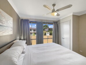 Apartment | 4 Schlafzimmer, Bügeleisen/Bügelbrett, Bettwäsche