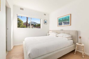 Apartment | 1 bedroom, iron/ironing board, bed sheets