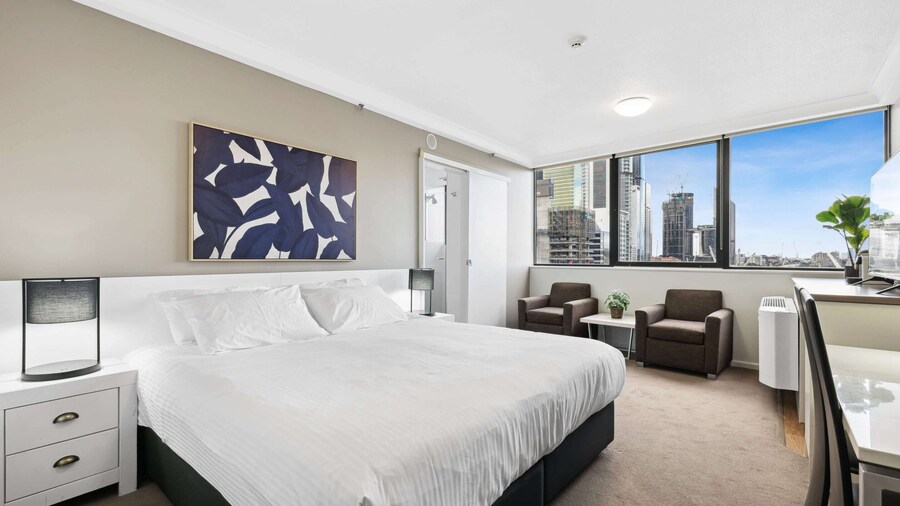 Central Brisbane Studio With Stunning River Views