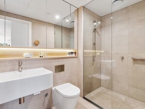 Apartemen | Kamar mandi | Handuk dan sabun