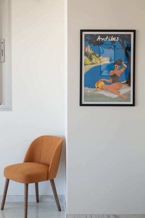 Interior - Sunny Duplex 5C - Three Bedroom Apartment, Sleeps 6 (Antibes)