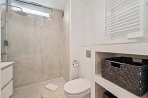 Hair dryer, towels