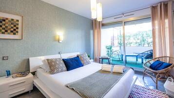 Wifi gratis y ropa de cama