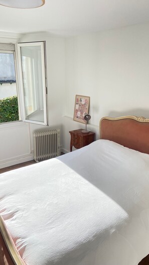 2 habitaciones, wifi gratis y ropa de cama
