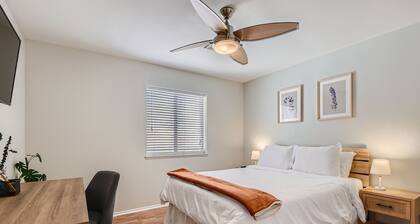 Heated Pool with Cabana & GameRoom 15 Min to Strip