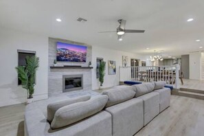 TV, fireplace, ping pong