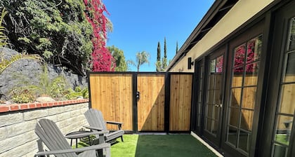 Charming studio with AC Northridge close to CSUN