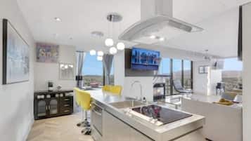 Réfrigérateur, plaque de cuisson, lave-vaisselle