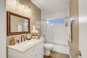 Hair dryer, towels, soap, toilet paper - Modern Oasis  | Heated Pool on Request & Game Room (Spring Valley)