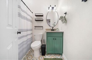 Hårføner, håndklær, såpe og sjampo