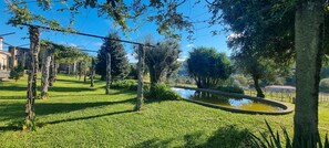 المنطقة المحيطة بالمنشأة