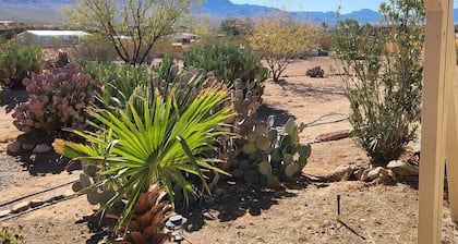 Newly Remodeled 2-bedroom house in charming Littlefield/beaver dam.