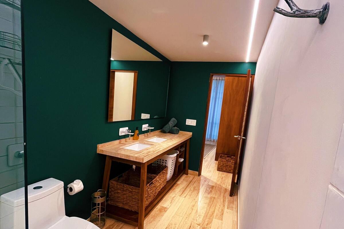 Departamento de lujo, vista a la alberca | Baño