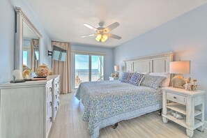 Iron/ironing board, free WiFi, bed sheets - Ram Sea 107 is a Silver 3-bedroom 2 bath Gulf Front Condo (North Redington Beach)