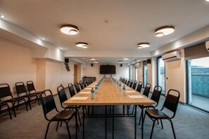 Meeting facility - Gino Seaside Tbilisi, Trademark Collection by Wyndham (Tbilisi)